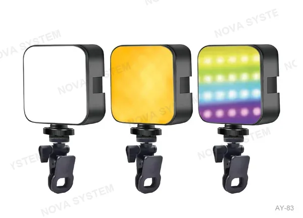 AY-83 Luces de LED RGB con Broche y Batería Recargable